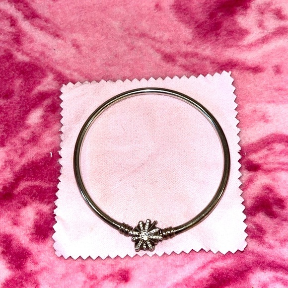 ✨Pandora Star Burst Clasp Bangle Bracelet✨ - Picture 1 of 2